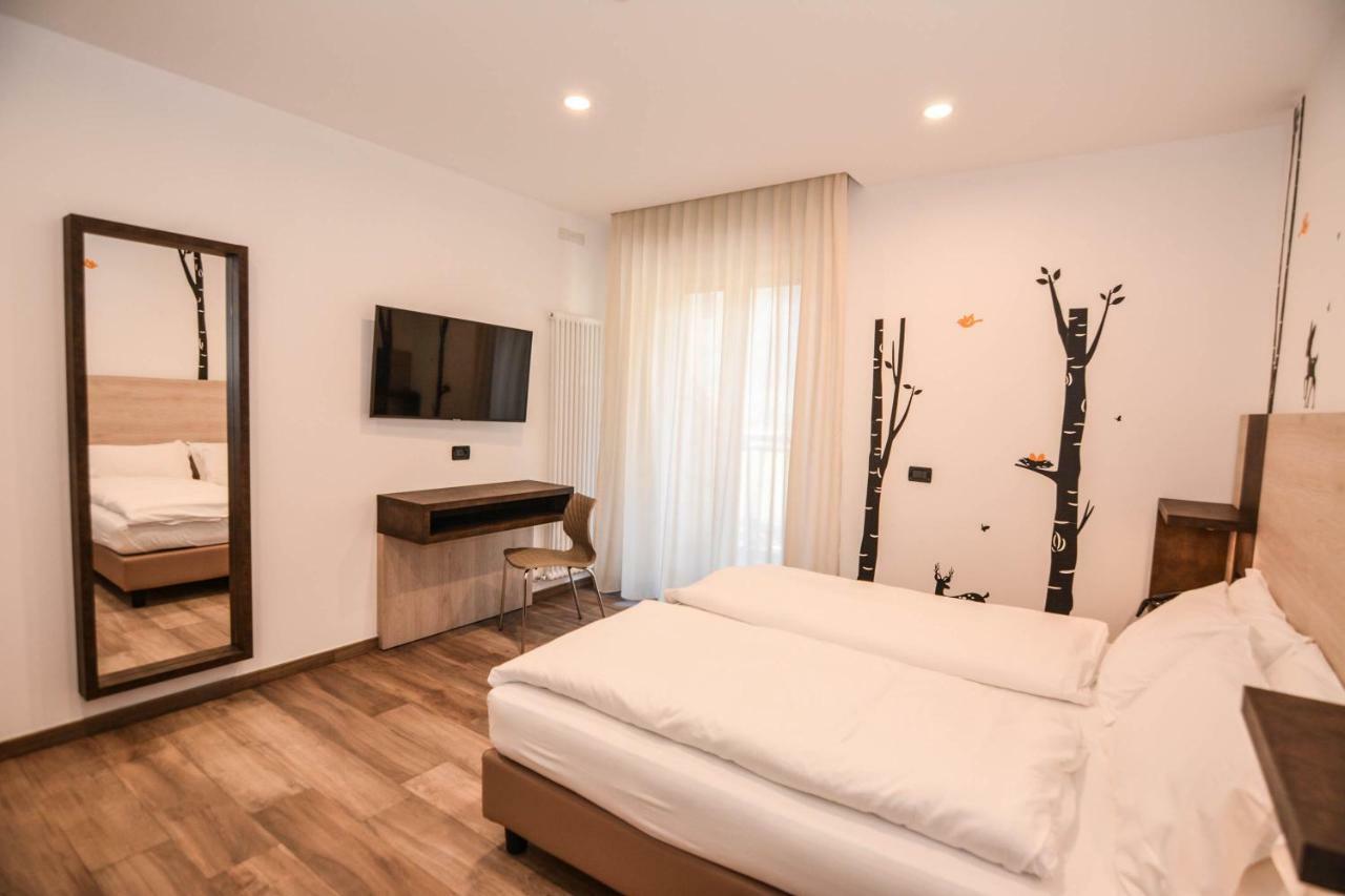 Alpieve Albergo Pieve Pieve Di Ledro Exterior photo