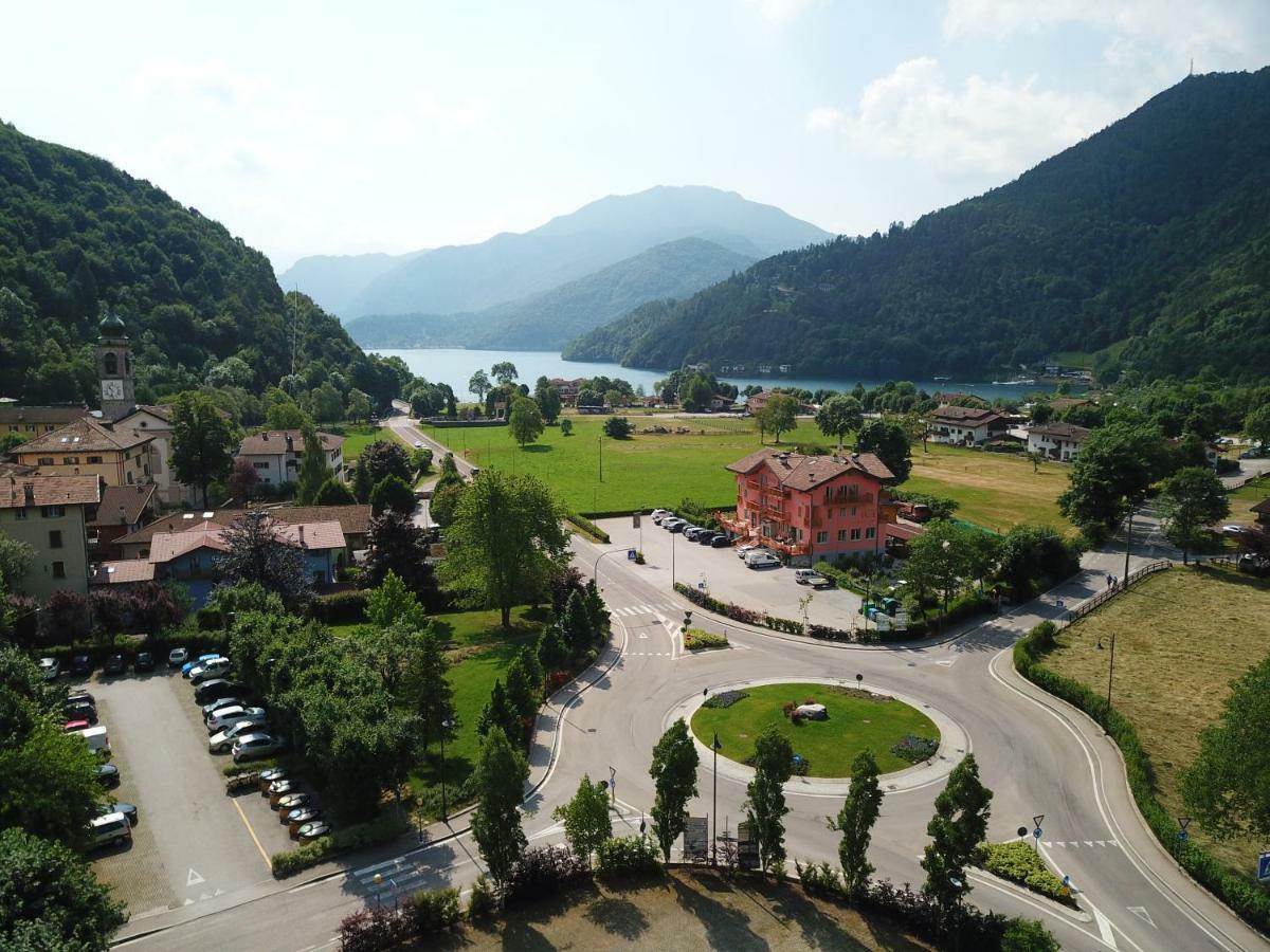Alpieve Albergo Pieve Pieve Di Ledro Exterior photo