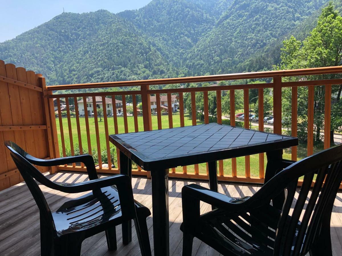 Alpieve Albergo Pieve Pieve Di Ledro Exterior photo